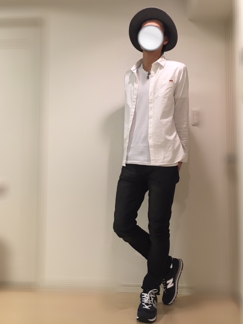 白シャツスタイル