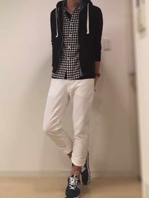 【スナップ写真】パーカー×ギンガムチェックシャツ