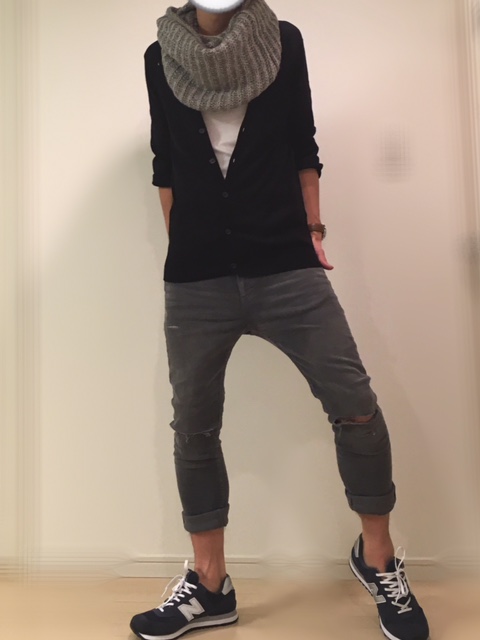 【スナップ写真】スヌード×カーディガン